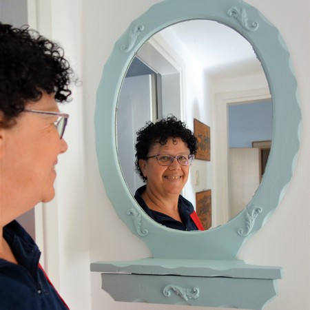 שרה אליהו שרה אליהו