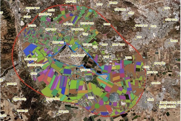 מפה - שטח השדה המתוכנן ברמת דוד (בכחול) וטווח המגבלות המשוער