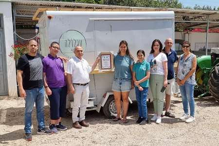 מחווה מרגשת של צוות ממנשית זבדה בעגלולה