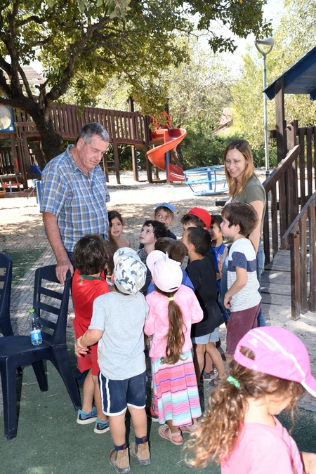 חנוכת גני משחקים באלון הגליל