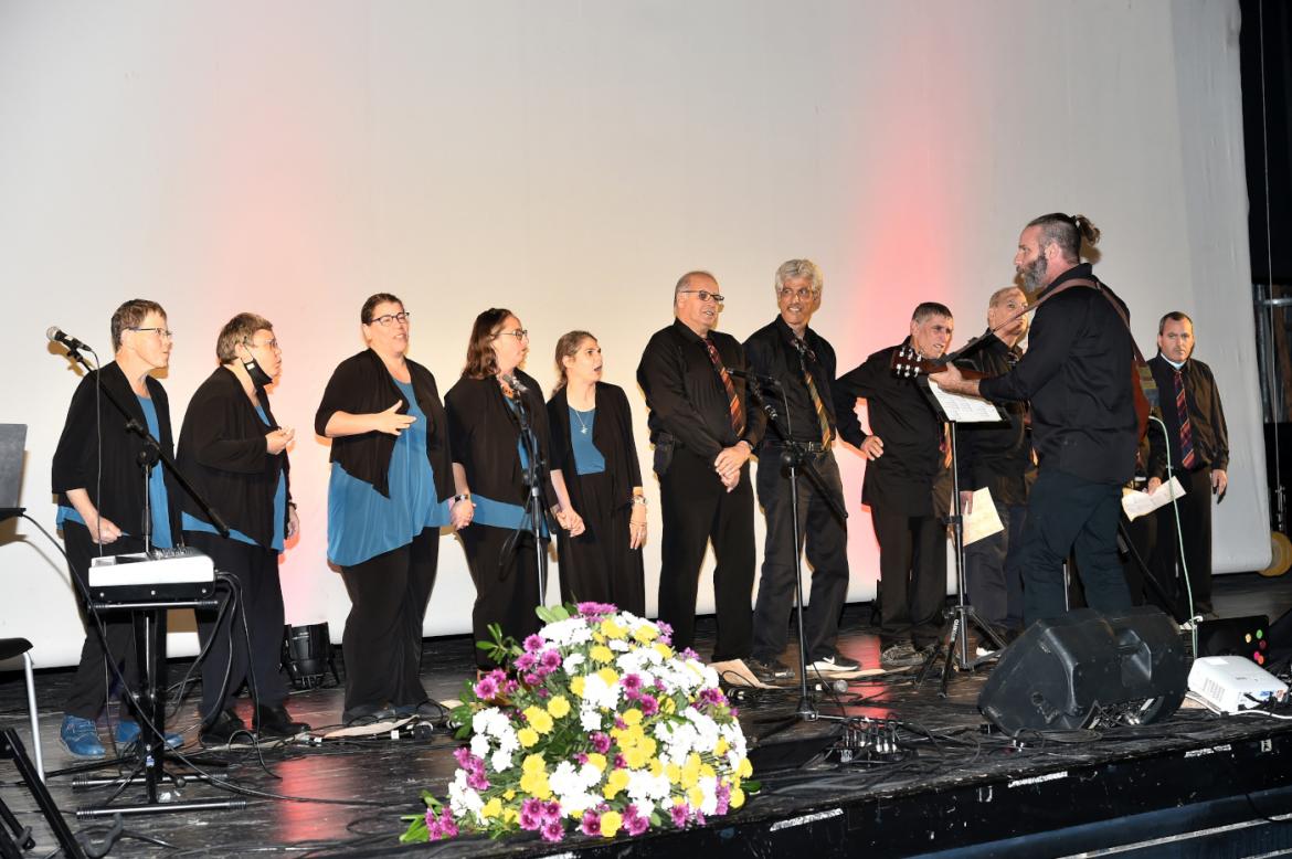 חבורת הזמר של כפר תקווה