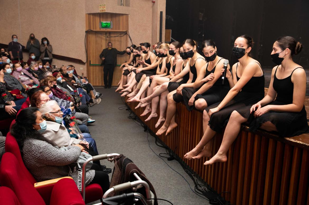 בנות מגמת המחול, בית האמנויות