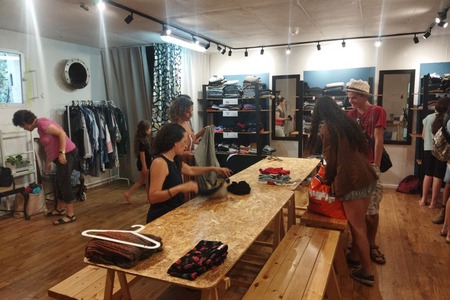 חנות יד 2 בגבעת אלה