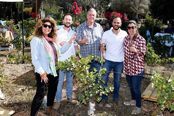 ראש המועצה ומנהלת מחלקת התיירות בבראנץ בכרם