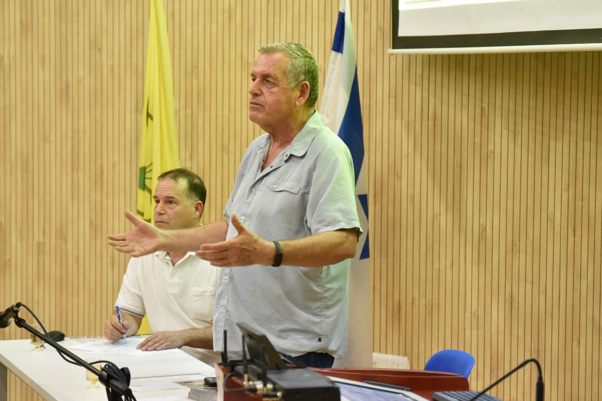 ראש המועצה בישיבת המליאה