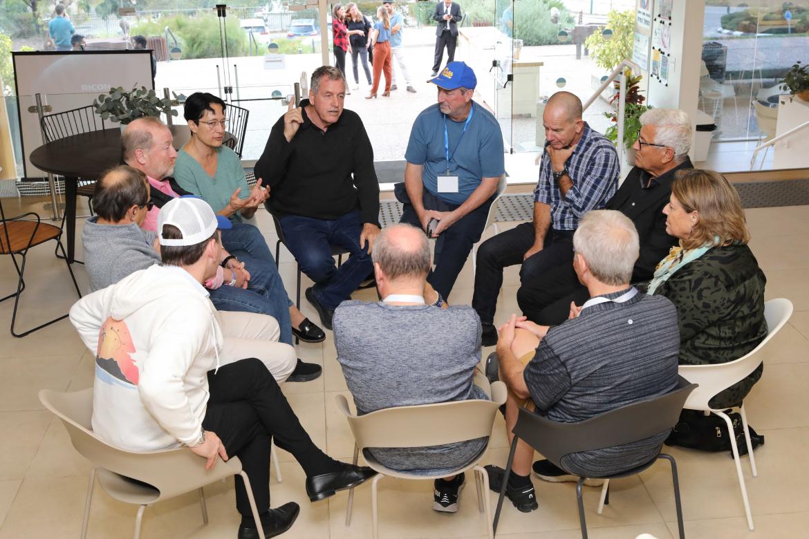 מעגל משוחחים