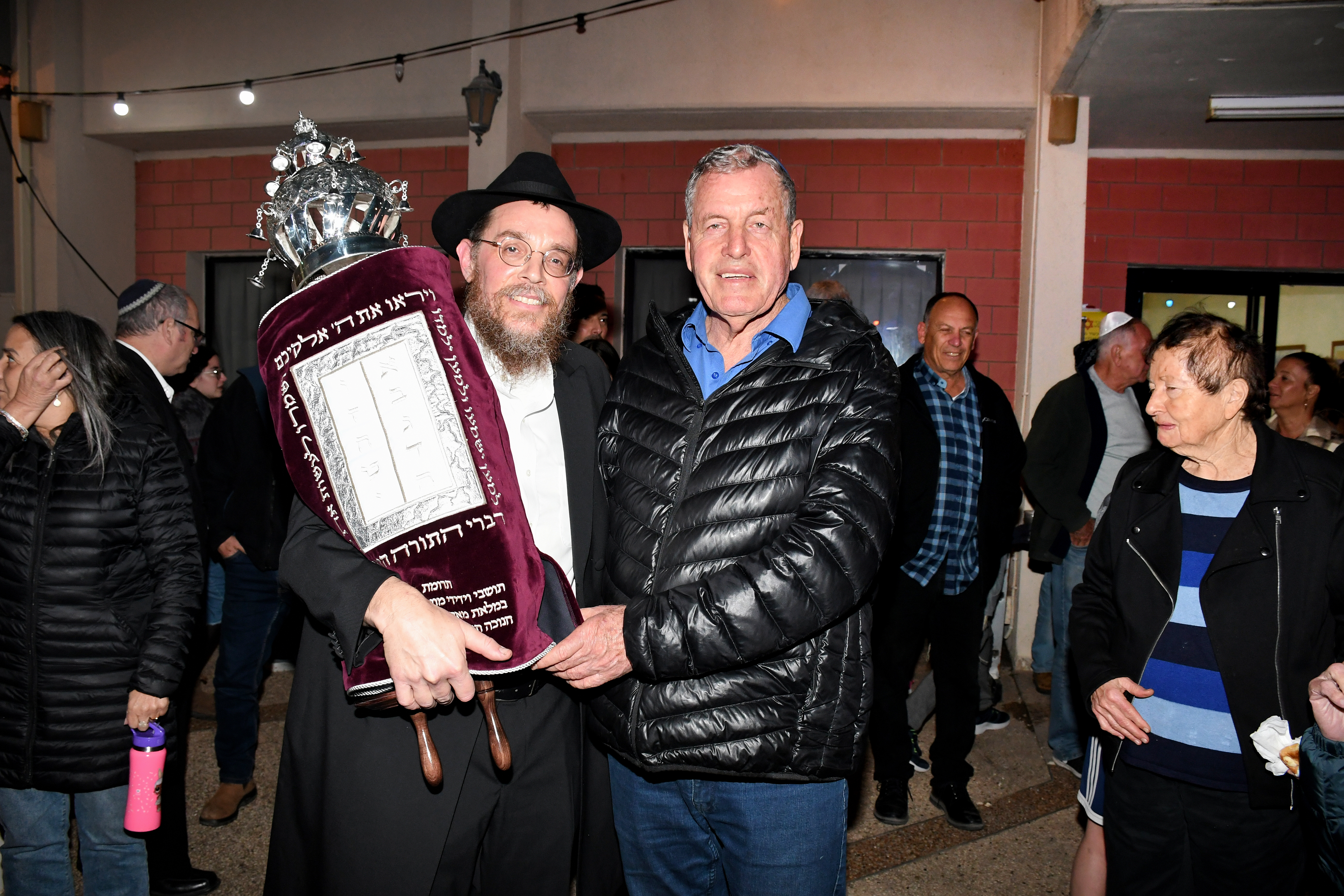הכנסת ספר תורה לבית הכנסת בבלפוריה