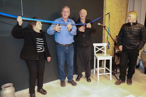 גזירת סרט במחלבה הישנה במושב מרחביה