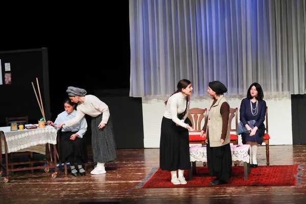 הפקות תיאטרון יב ויצו נהלל