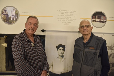 ראש המועצה, אייל בצר, בתערוכה