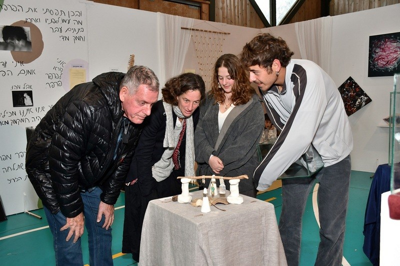 ראש המועצה בתערוכה