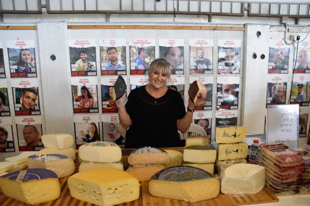 דוכן ביריד האיכרים 