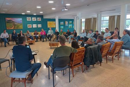 מפגש מטה עם מטה בעין דור מטה עם מטה - עין דור