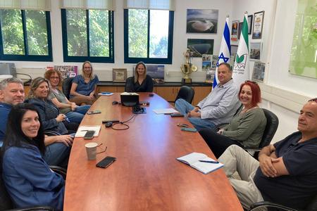 פגישה עם מנהלות ומנהלי בתי ספר תיכוניים