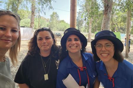 שלומית שיחור רייכמן, ראשת המועצה - בביקור במחנות הנוער