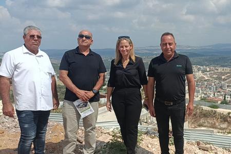 סיור בשטחים פתוחים לקראת הקמת הפורום סיור בשטחים פתוחים לקראת הקמת הפורום