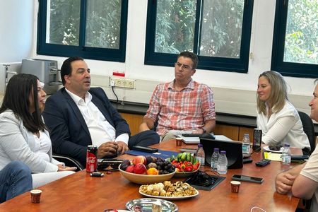 ראשת המועצה בפגישה עם מנכל משרד הפנים - רונן פרץ וממונה מחוז צפון במשרד הפנים - עינב פרץ