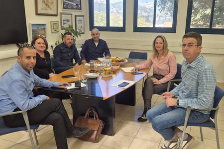 פגישה עם מנהל אגף בכיר התיישבות ופיתוח כפרי ומנהלת הרשות לתכנון ופיתוח כפרי