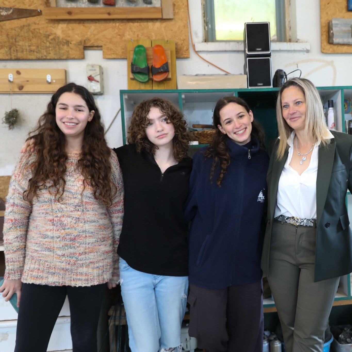 ביקור בבית הספר דמוקרטי בעמק בנהלל