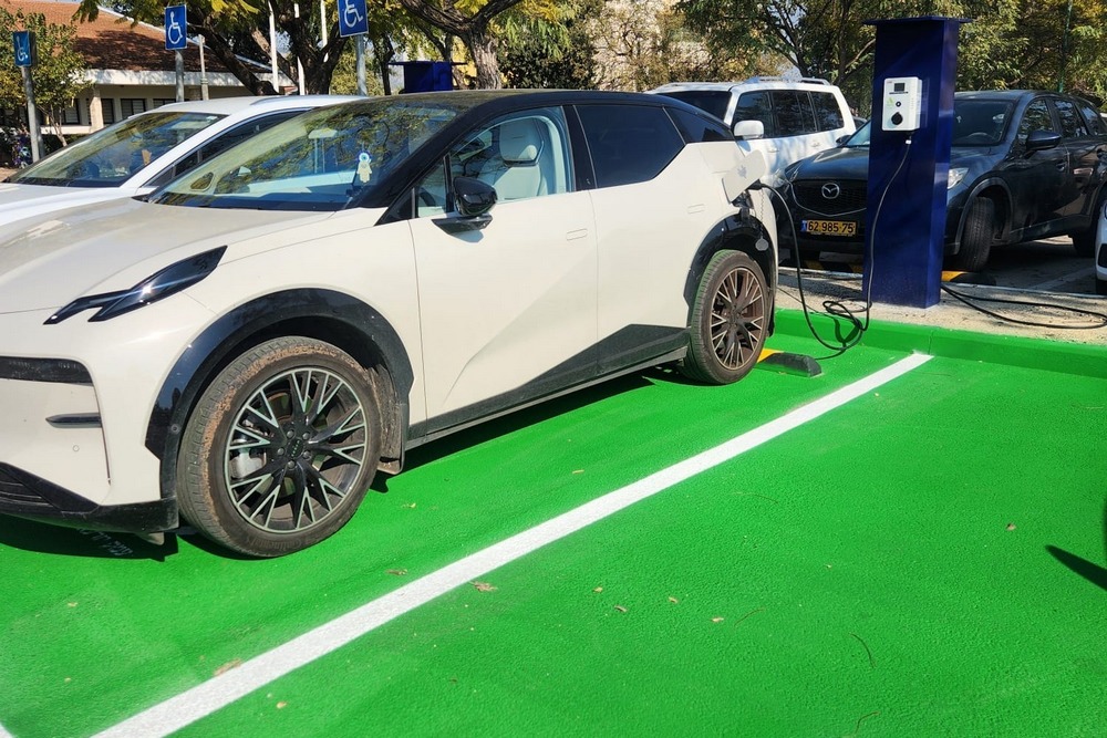 עמדות טעינה חדשות