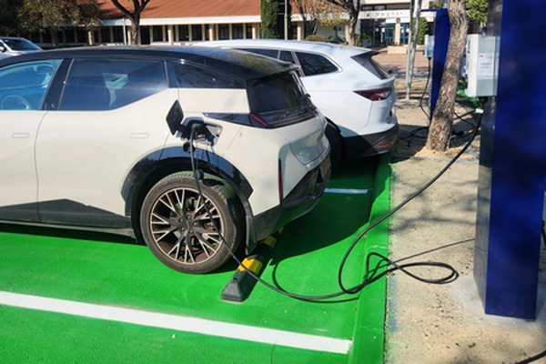 עמדות טעינה חדשות