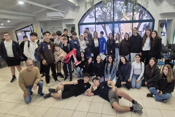 ביקור כיתה ח ויצו נהלל במועצה