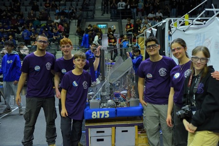 קבוצת הרובוטיקה - צילום אפיק אוזן