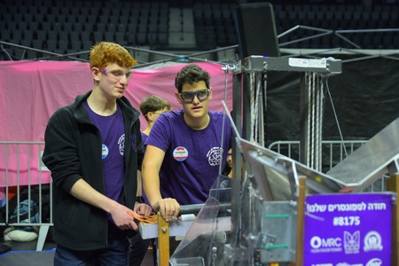 קבוצת הרובוטיקה של עמק יזרעאל בפעולה