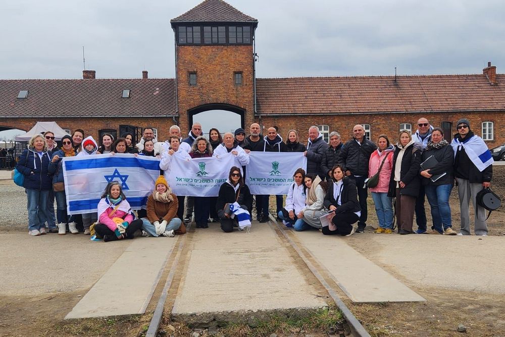 משלחת תנועת המושבים והמועצה בפולין