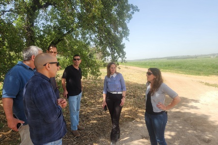 סיור בנווה יער