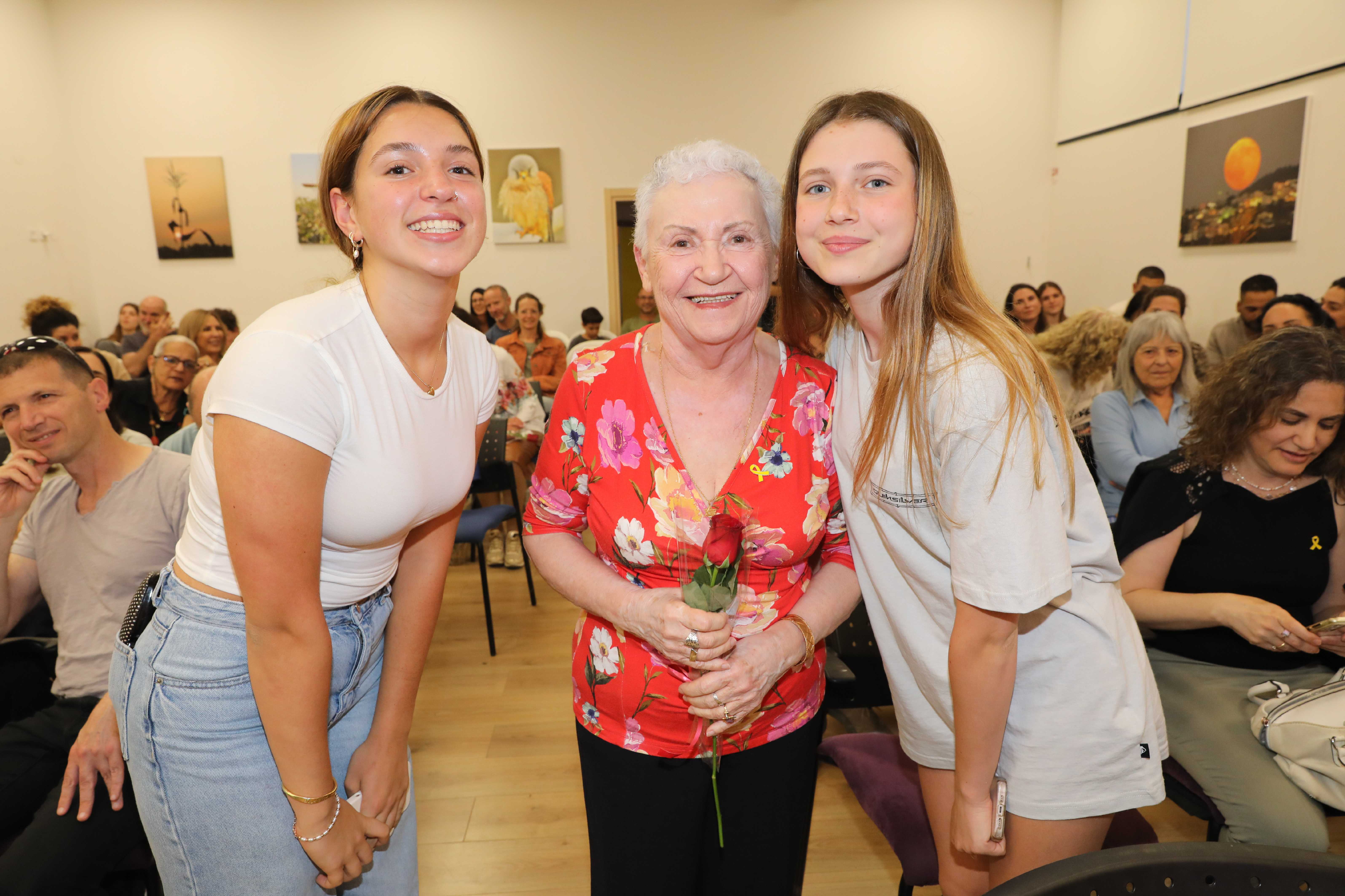 עוד חוזר הניגון. צילום - ענת חרמוני