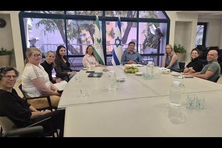 עם שגרירות גרמניה ועמותת יוזמות אברהם