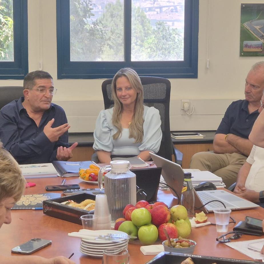 עם ניסים פרץ מנכל חברת נתיבי ישראל (2)