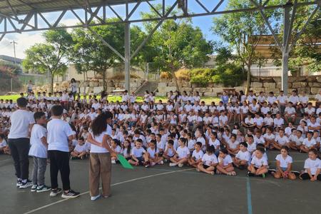 בית ספר מרומי שדה, אחוזת ברק