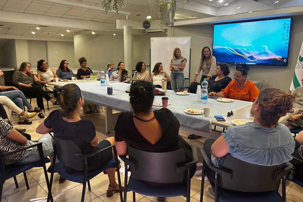 הרמת כוסית עם מנהלות הגיל הרך ביישובים