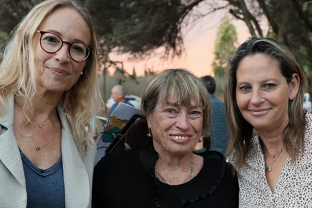 חנוכת עין עדעד