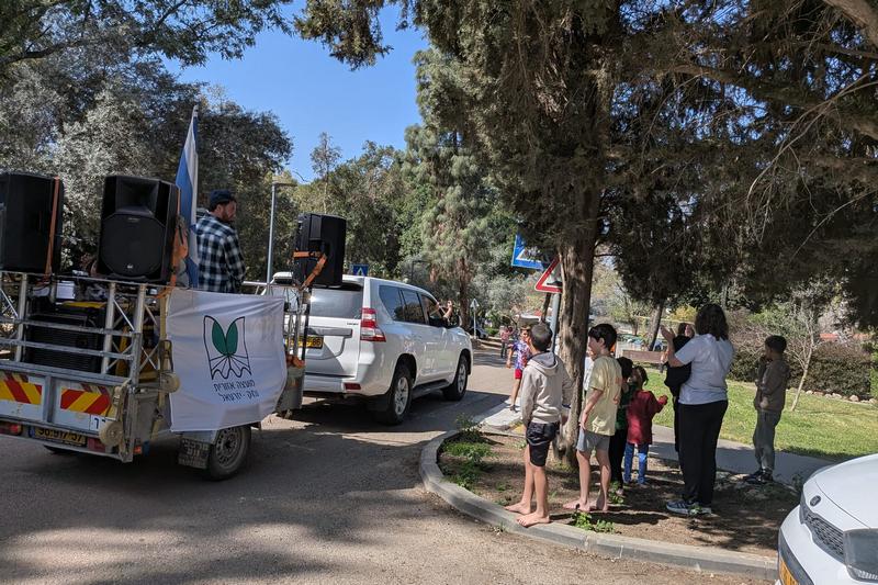 שיירת שמחה ביישובי המועצה